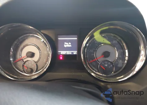 2016 Chrysler Town & Country Touring из США, поврежденный, VIN 2C4RC1BG9GR295503